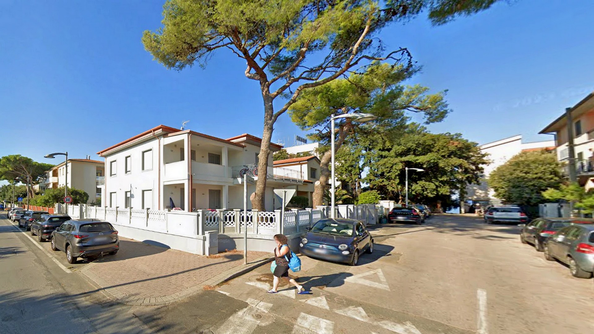 Esterno Villa Ari San Vincenzo