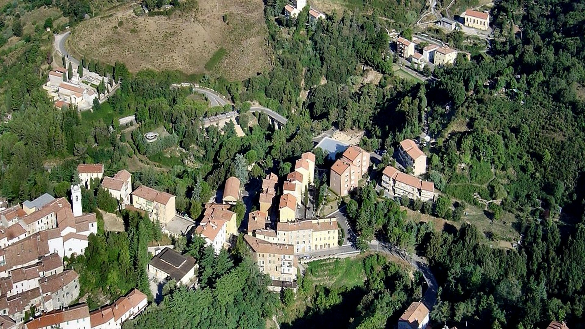 Tour a Monterotondo MarittimoI Sasso Pisano