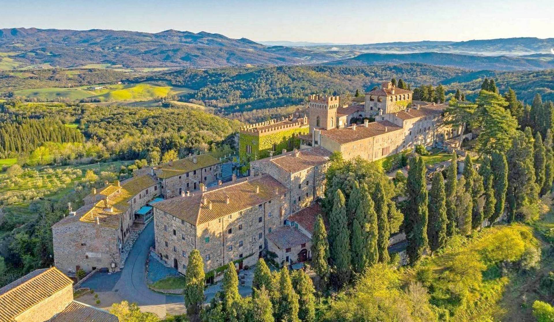 Borgo di Querceto|Panorami sulla Val di Cecina