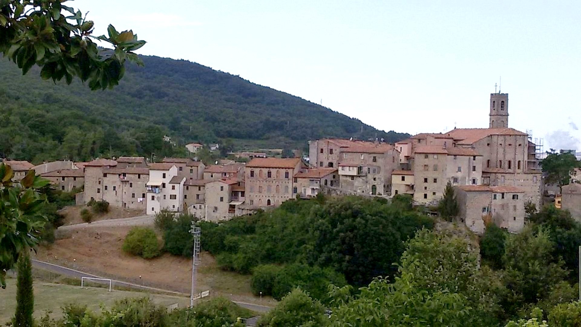Tour a Monterotondo MarittimoI Sasso Pisano