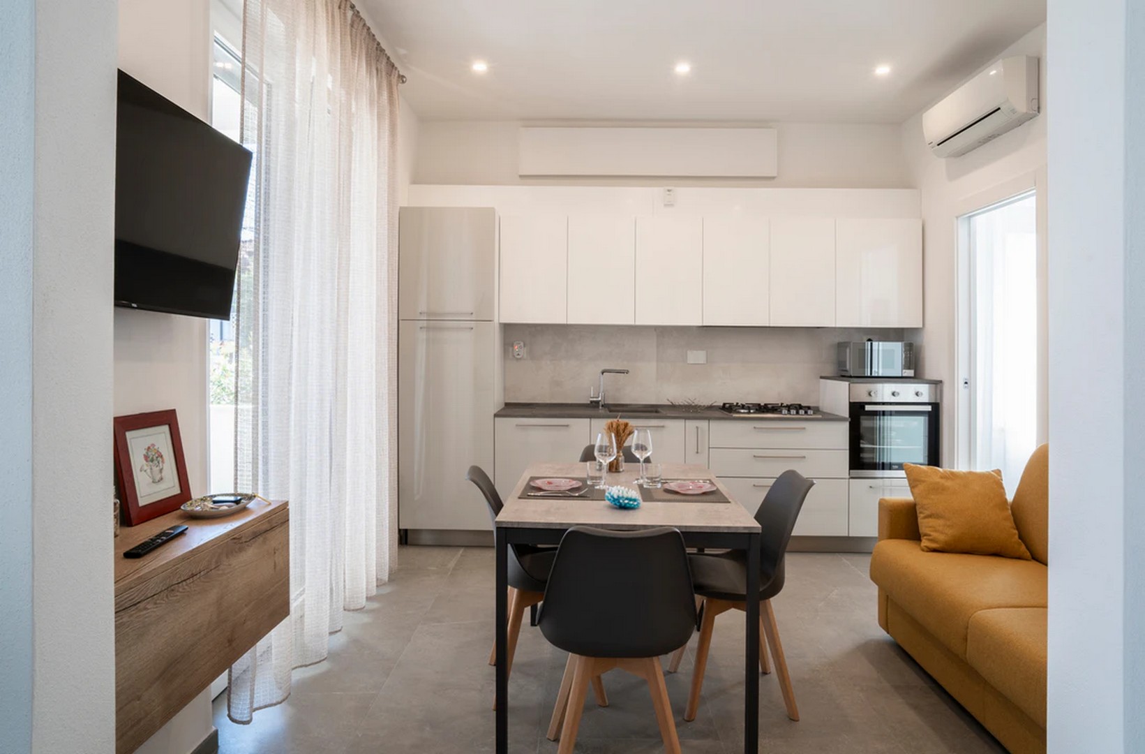 Cucina e Soggiorno appartamento Elicriso Villa Ari San Vincenzo