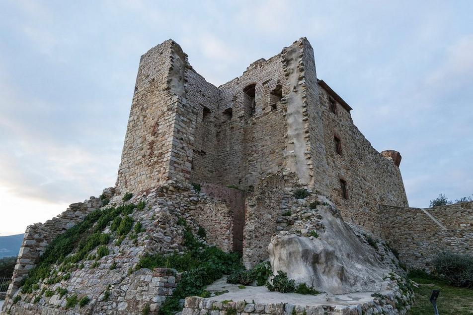 Casale Marittimo panorama del paese